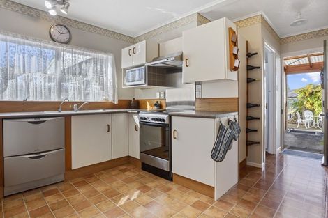 Photo of property in 75-77 Beach Road, Katikati, 3129