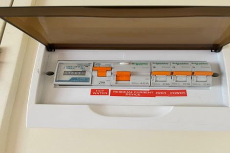 Photo of property in 42 Summerland Drive, Henderson, Auckland, 0612