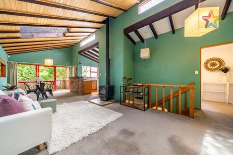 Photo of property in 6 Sarah Way, Crofton Downs, Wellington, 6035