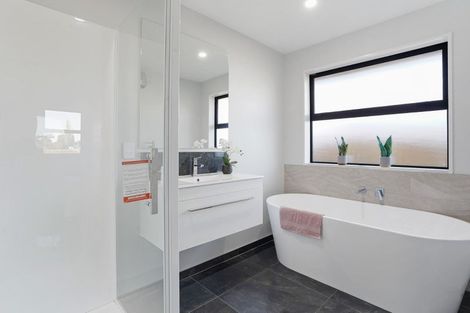 Photo of property in 13 Salkeld Place, Woodend, 7610