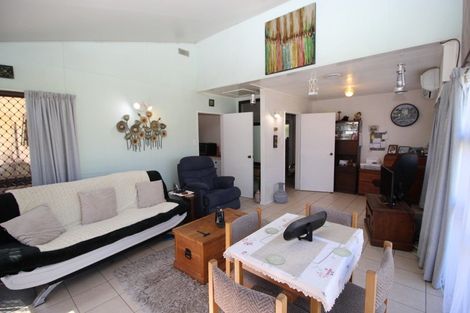 Photo of property in 23 Ross Street, Woodville, 4920