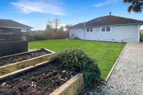 Photo of property in 68 Winters Road, Redwood, Christchurch, 8051