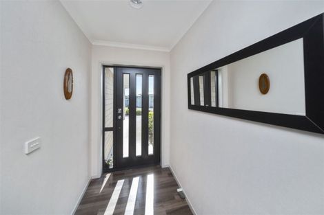 Photo of property in 11 Reremoana Close, Hawera, 4610