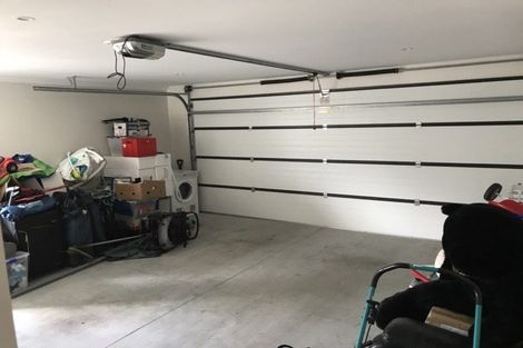 Photo of property in 35 Riverglade Parkway, Te Atatu South, Auckland, 0610