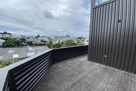 Photo of property in 155 Grant Road, Thorndon, Wellington, 6011