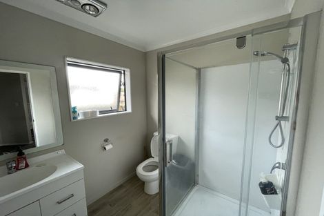 Photo of property in 35 Earlsworth Road, Mangere East, Auckland, 2024