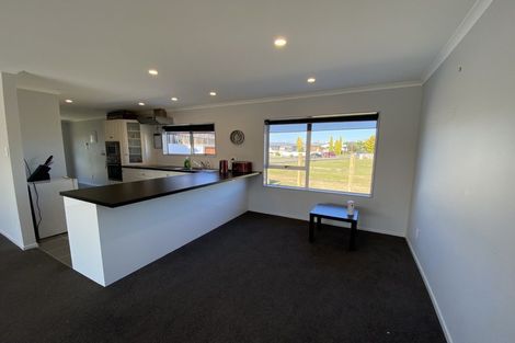 Photo of property in 73 Herbert Avenue, Cloverlea, Palmerston North, 4412