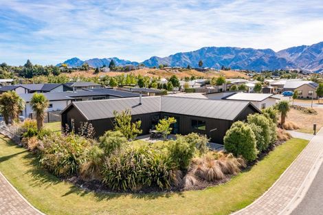 Photo of property in 7 Francis Lane, Lake Hawea, Wanaka, 9382