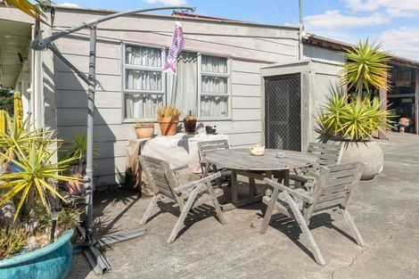 Photo of property in 17 Settlement Road, Kawakawa, 0210