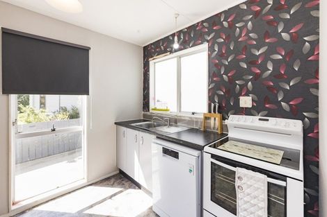 Photo of property in 1/17 Apollo Parade, Milson, Palmerston North, 4414