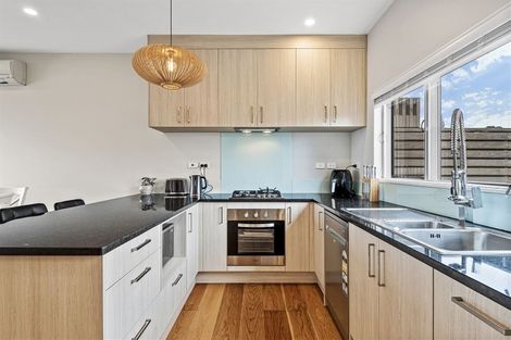 Photo of property in 8/147 Albany Highway, Unsworth Heights, Auckland, 0632