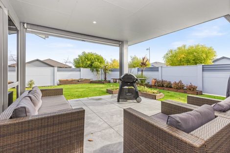 Photo of property in 1 Benmore Place, Poraiti, Napier, 4112