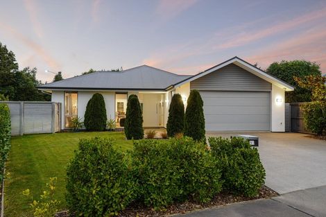 Photo of property in 15 Armour Place, Halswell, Christchurch, 8025