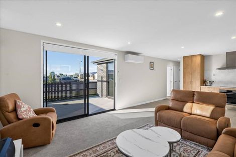 Photo of property in 2 Wharangi Lane, Papamoa, 3118