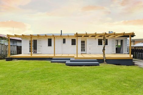 Photo of property in 13 Minifie Avenue, Melville, Hamilton, 3206