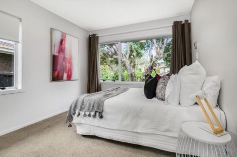 Photo of property in 18 Markham Place, Bucklands Beach, Auckland, 2012