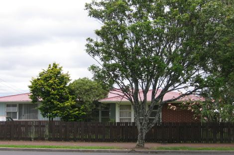 Photo of property in 28 Donovan Street, Blockhouse Bay, Auckland, 0600