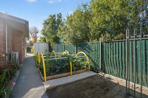 Photo of property in 79 Mokihi Gardens, Hillmorton, Christchurch, 8024