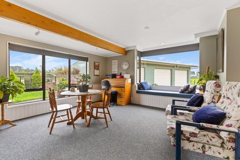 Photo of property in 51a Maire Street, Inglewood, 4330