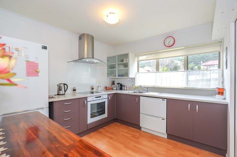 Photo of property in 27 Puriri Street, Te Aroha, 3320