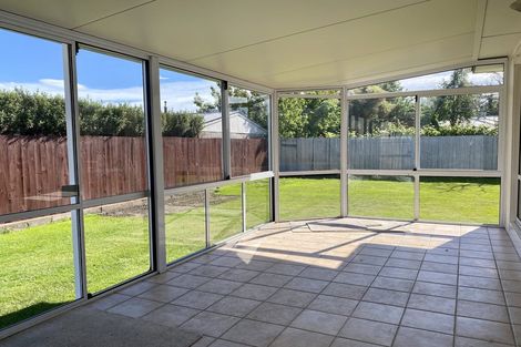 Photo of property in 8 Renwick Place, Hillmorton, Christchurch, 8025