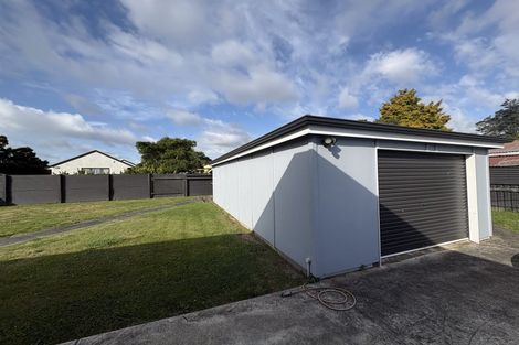 Photo of property in 10 Oriana Place, Highbury, Palmerston North, 4412
