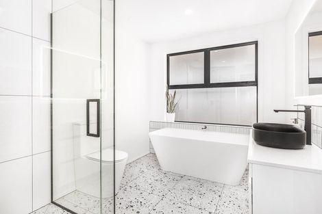 Photo of property in 94 Kotare Street, Waikanae, 5036