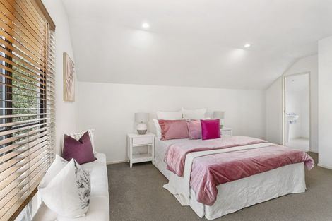 Photo of property in 18 Bushglen Court, Browns Bay, Auckland, 0630