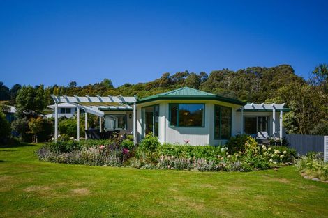 Photo of property in 39b Pawsons Valley Road, Duvauchelle, 7581