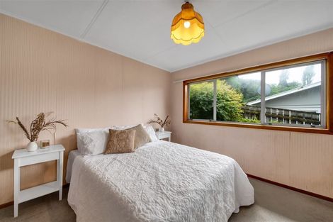 Photo of property in 15 Elizabeth Place, Ferndale, New Plymouth, 4310