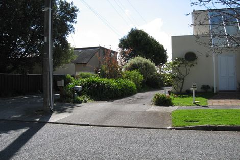 Photo of property in 237a Riverside Drive, Waterloo, Lower Hutt, 5011
