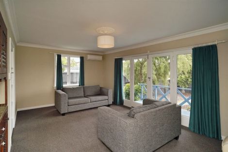 Photo of property in 1/261 Lake Terrace Road, Shirley, Christchurch, 8061