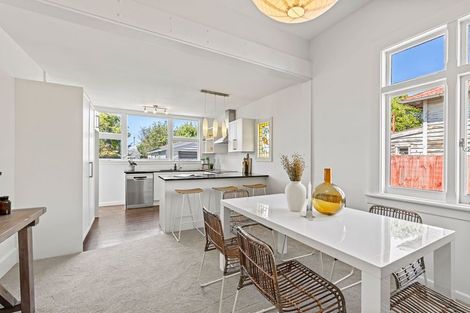 Photo of property in 246 Geraldine Street, Edgeware, Christchurch, 8013