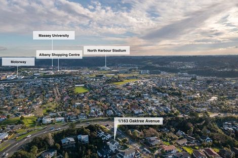 Photo of property in 1/163 Oaktree Avenue, Browns Bay, Auckland, 0630