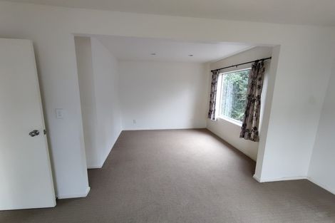 Photo of property in 30a Trinidad Road, Sunnynook, Auckland, 0620