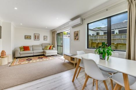 Photo of property in 2/33 Cowley Drive, Temple View, Hamilton, 3218