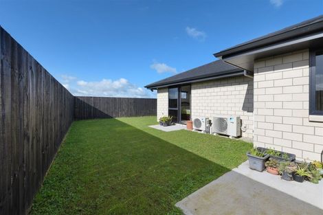 Photo of property in 18 Kimbolton Street, Rototuna North, Hamilton, 3210