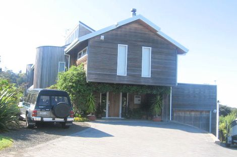 Photo of property in 11 Punga Place, Whitianga, 3510