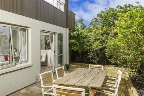 Photo of property in 271 East Coast Road, Mairangi Bay, Auckland, 0630