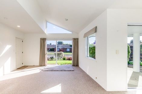 Photo of property in 4a Cedar Drive, Paraparaumu Beach, Paraparaumu, 5032