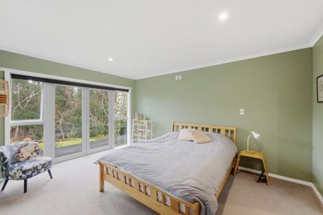 Photo of property in 82 Wairau Road, Oakura, 4314