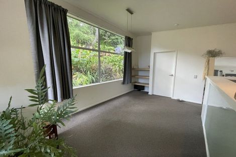 Photo of property in 12 Nevada Drive, Merrilands, New Plymouth, 4312