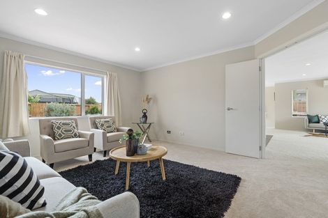 Photo of property in 18 Piwakawaka Court, Rototuna North, Hamilton, 3210