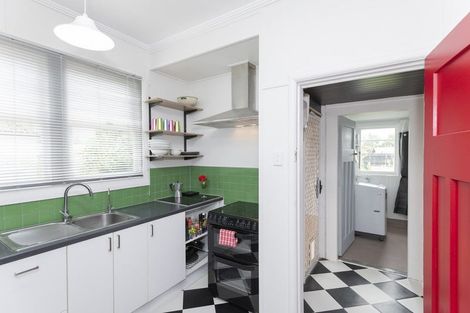 Photo of property in 37 Muir Street, Te Hapara, Gisborne, 4010