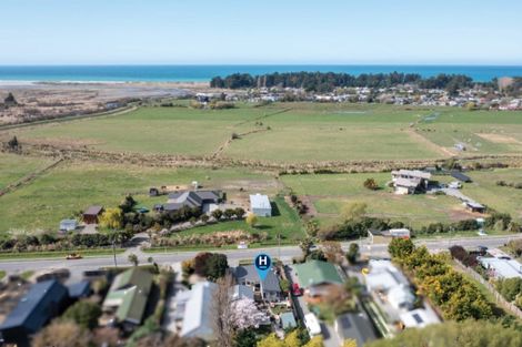 Photo of property in 47 Kings Avenue, Waikuku Beach, 7402
