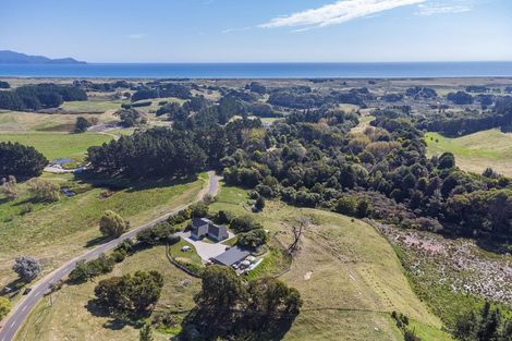 Photo of property in 70 Te Hapua Road, Te Horo, Otaki, 5581