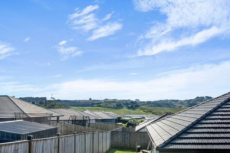 Photo of property in 13 Leathem Crescent, Pokeno, 2402