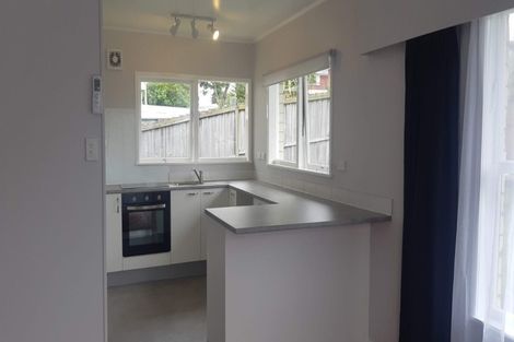 Photo of property in 1/31 Marcel Place, Glenfield, Auckland, 0629