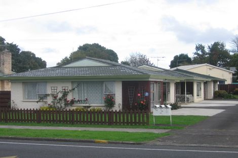 Photo of property in 2/33 Kimpton Road, Papatoetoe, Auckland, 2025