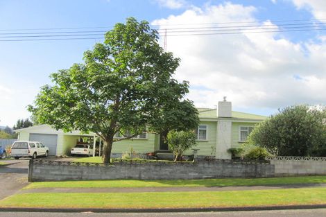 Photo of property in 16 Taumarunui Street, Taumarunui, 3920